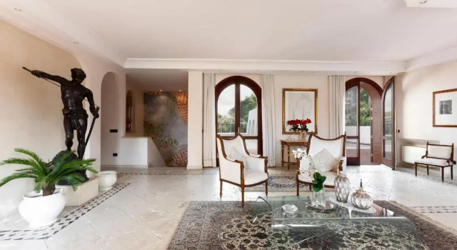 Villa piscina, campo calcetto, tennis, sauna m850, Book Villa Sommerhuse i Galatina, Hytte