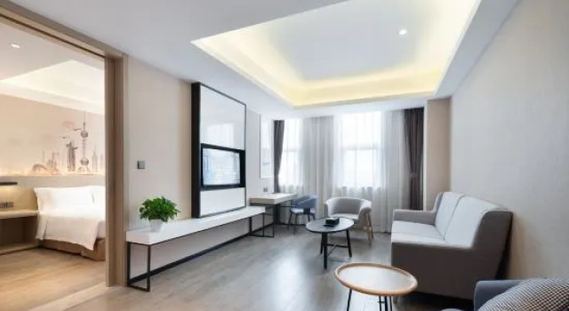 Люкс Deluxe Grace Select Hotel (Shanghai International Tourism Resort Pudong Airport)