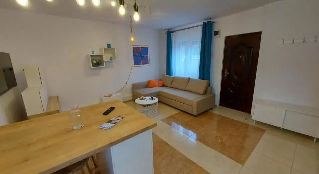 Relax Spiral House, Varaa Hotelli Oradea 