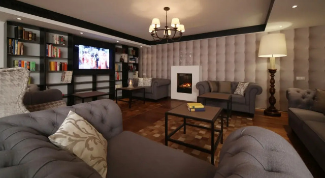 Hotel Bergkristall Oberlech, Забронировать Отель Отели Лех с бассейном, рядом с Горнолыжный подъемник Шлосскопфбан, Бассейн