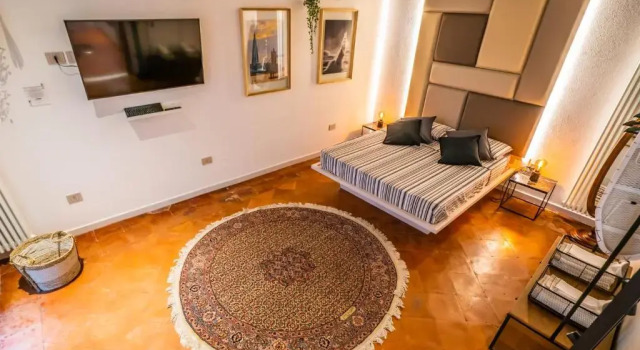 Vinto House Salerno Old Town, Забронировать Отель Salerno Old Town Салерно, рядом с Провинциальный археологический музей