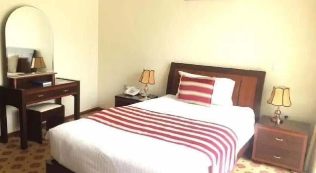 Номер Standard Hotel Karisimbi