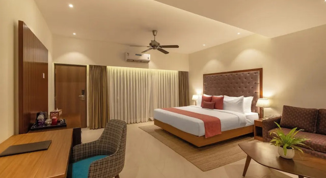 Номер Premium The White Resort and Spa Pawna