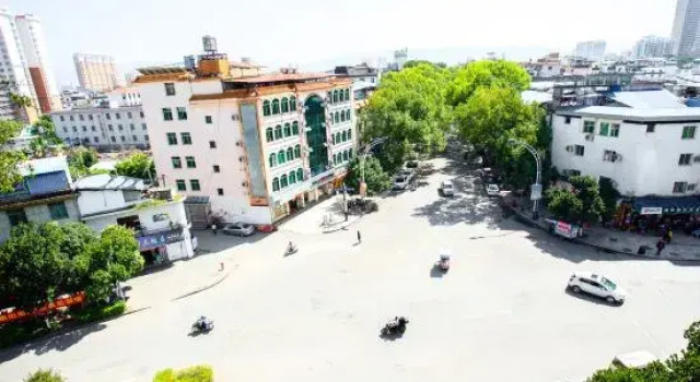 Ruili Xinlong Hotel, Reservar Hotel Mengmao Yunnan