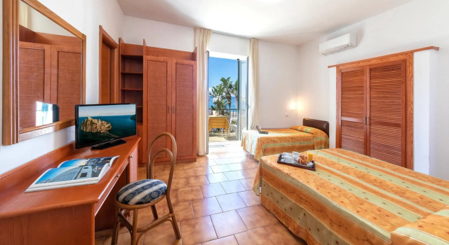 Hotel Citara, Buchen Sie Hotel Hotels in Forio d'Ischia mit Parkplatz, Parkplätze