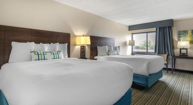 Четырёхместный номер Standard Best Western Woodhaven Inn