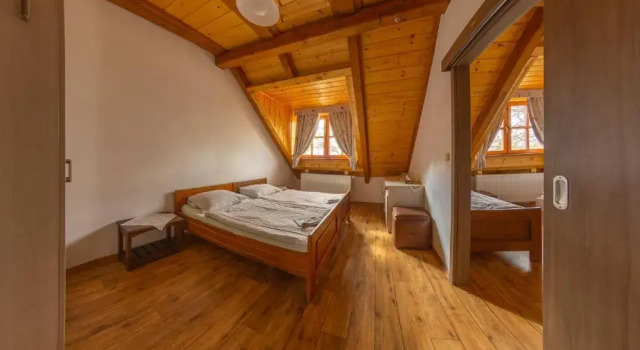 Pension & Restaurant U Koňské dráhy Holkov, Reserva ahora Hotel Velešín 