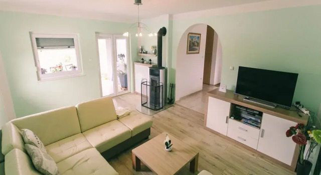Modern Holiday Home in a Quiet Area, Private Pool, Lovely Roofed Terrace, BBQ, Book Villa Sukosan Zadar County, near Makarska Beach