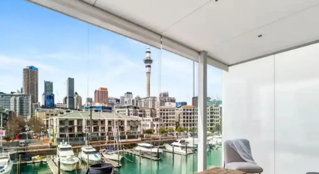 Апартаменты Stunning 2BR + Viaduct Views+Parking Zodiak Stays