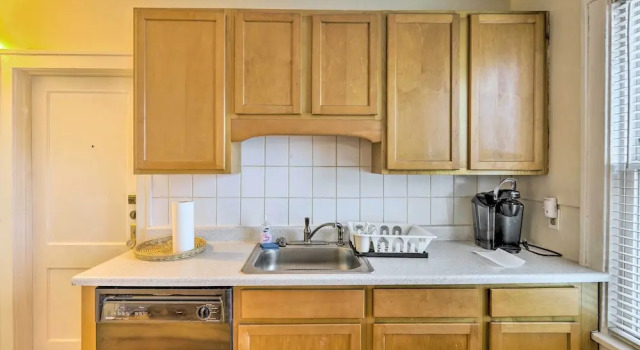 Charming Albany Retreat about 3 Mi to Downtown, Buchen Sie Hotel Albany (und Umgebung) Hudson Valley