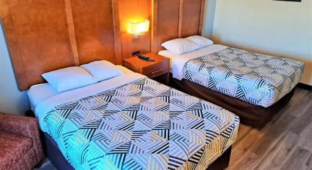 Четырёхместный номер Standard Suites Catonsville MD Baltimore West