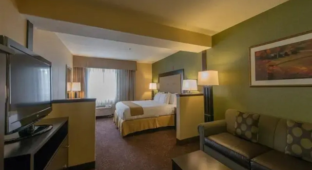 Номер Executive Holiday Inn Express Portland East - Columbia Gorge by IHG