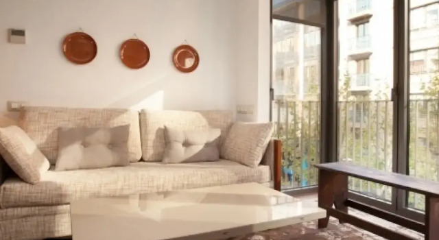Còrcega Apartments