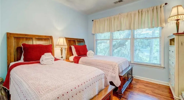 Ocean Breeze 66, 2 Bedrooms, Pet Friendly, Sleeps 6, Забронировать Отель Отели Южной Каролины с бассейном, Бассейн