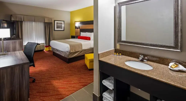 Номер Standard Best Western Plus Midwest City Inn & Suites