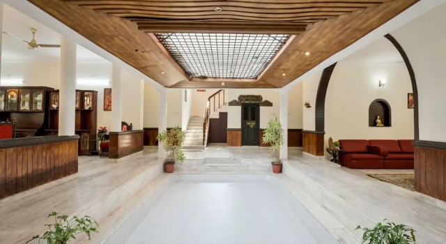 OYO 14145 Home Spacious 4BHK Villa Elamakkara