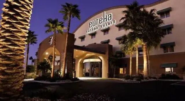 Номер Deluxe Eureka Casino Resort