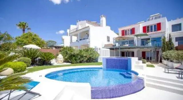 Villa de la Plage, Boek Villa Hotels in Albufeira met parkeren, Parkeren