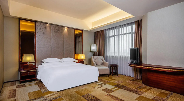 Двухместный номер Premium Crowne Plaza Foshan by IHG