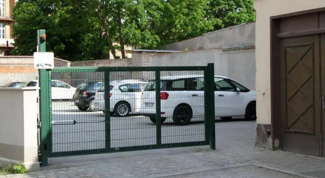 Hotel zur Sonne, Забронировать Отель Котбус Бранденбург, рядом с Государственный театр Котбуса