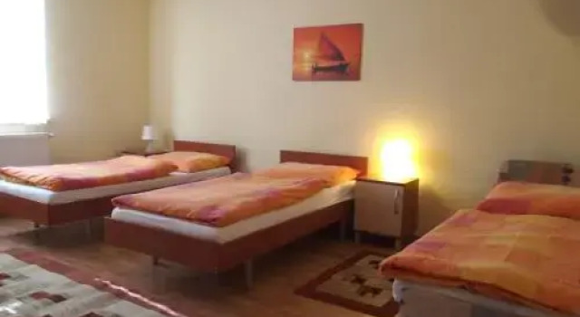 Guesthouse Hanmal, Забронировать Отель Горна-Штубня Турчьянске-Теплице