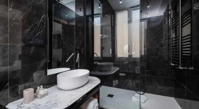 Двухместный номер Deluxe с балконом Hotel Valeri