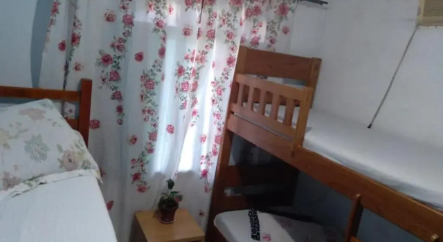 Кровать в общем номере (женский номер) Hospedaria Green Hostel