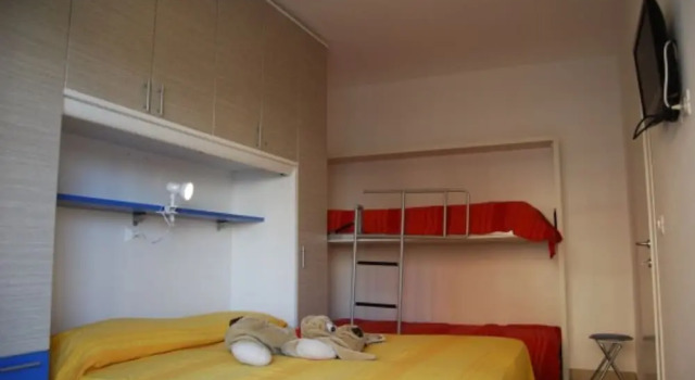 Comfortable Apartment With Pool, Забронировать Апартаменты/квартира Отели Бибионе-Пинеда с парковкой, рядом с Долина Вальгранде, Парковка