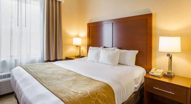 Люкс Comfort Suites Twinsburg