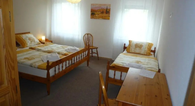 Hotel Garni Krone, Varaa Hotelli Hotellit Baijeri pysäköinnillä, Pysäköinti