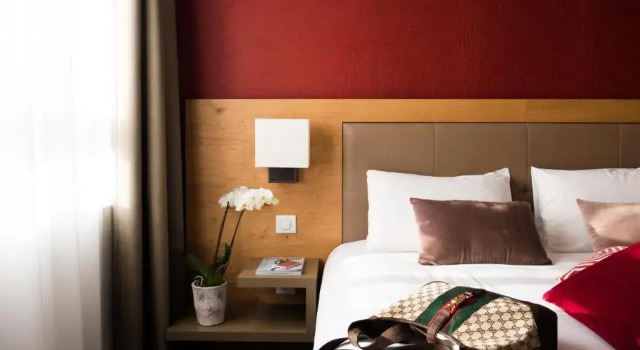 Номер Comfort Brit Hotel Le Lodge