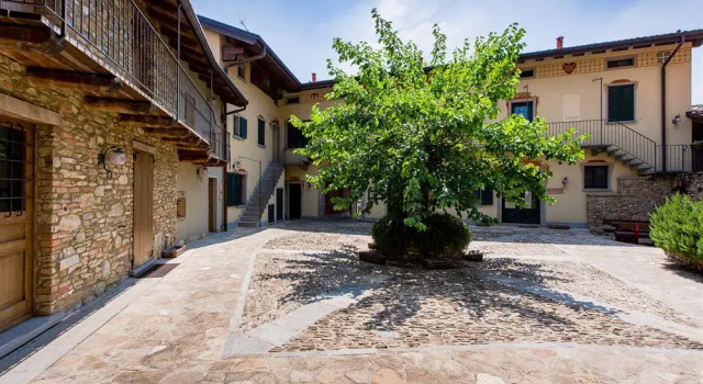 Corte Del Passone, Rezerwuj Hotel Montevecchia Lombardia