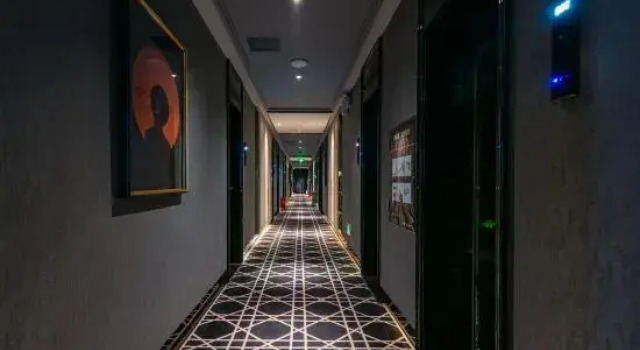 ROYGEM Hotel (Huangxing South Rd Pedestrian Street, Wuyi Square Metro Station, Changsha)