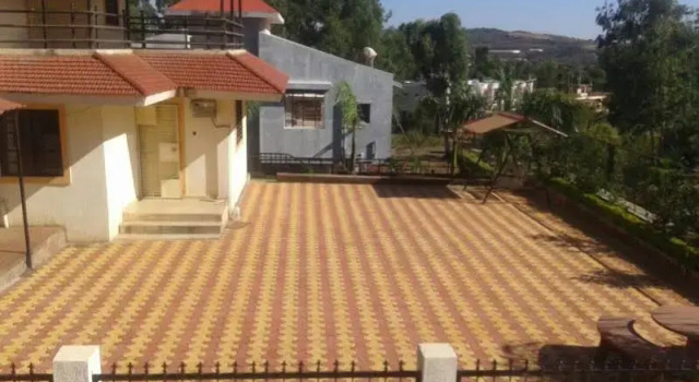 Nishs Bungalow