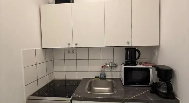 1BR Apt Budget Stay by Westbahnhof, Prenota Appartamento Vienna Austria