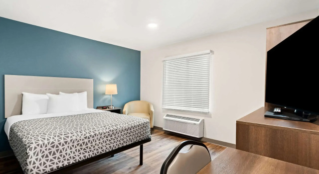 Woodspring Suites Denver Commerce City