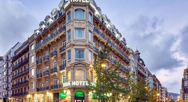 Отель Sercotel Hotel Europa, Забронировать Отель Отели Сан-Себастьян с завтраком, рядом с Барочная базилика Святой Марии, Завтраки