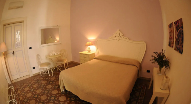 Casa Blanca Rooms&Suites, Varaa Hotelli Reggio di Calabria Calabria