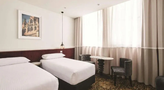 Perkins Twin room Rendezvous Hotel Melbourne