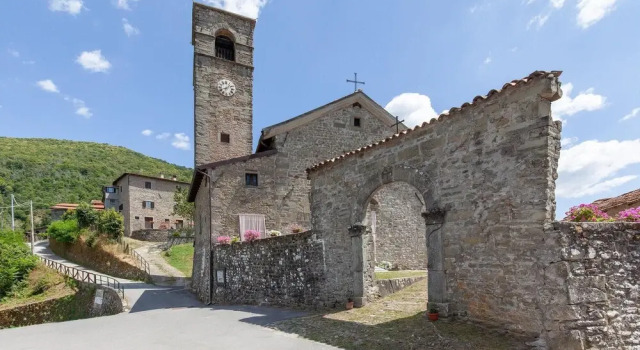 Stunning Home in Piazza al Serchio With 2 Bedrooms and Wifi, Buchen Sie Hotel Piazza al Serchio 