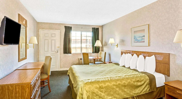 Двухместный номер Standard Days Inn by Wyndham Carson City
