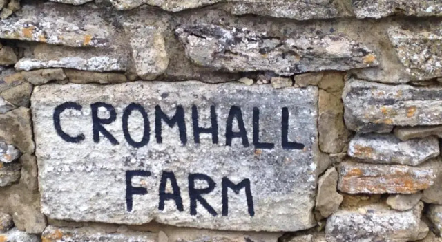Коттедж Cromhall Farm