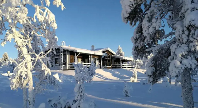 Вилла с 4 комнатами Villas Karhunpesä