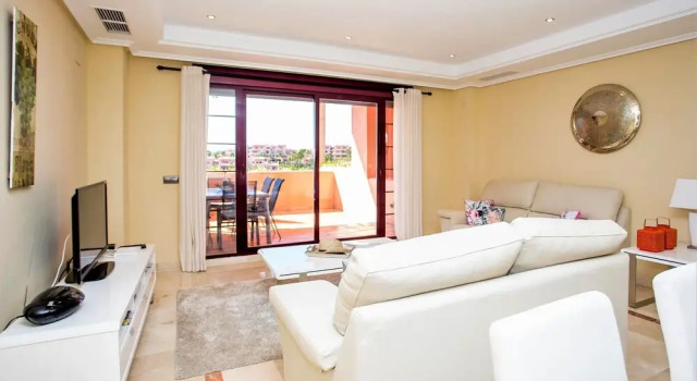 2 Bed Apartment with Mountain and Sea Views VDS33