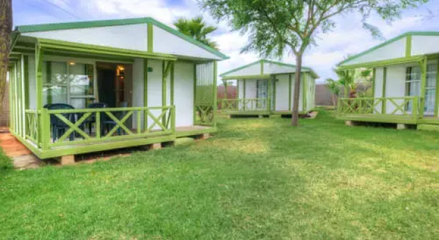 Glamping -Bungalows El Faro, Забронировать Кемпинг Конил-де-ла-Фронтера Коста-де-ла-Лус, рядом с Пляж Фуэнте-дель-Галло