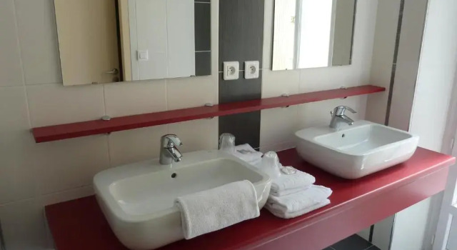 Номер Privilege CitHotel de La Vallée