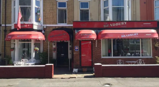 Bradbury Hotel, Забронировать Отель Блэкпул Ланкашир, рядом с Blackpool North Train Station