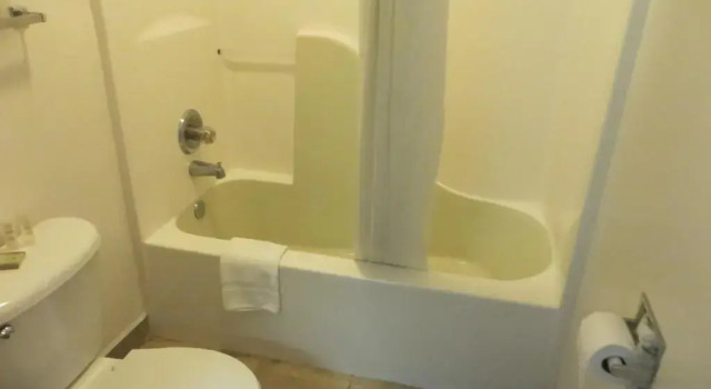 Четырёхместный номер Standard Super 8 by Wyndham Chicago OHare Airport