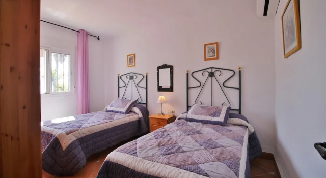 Вилла с 3 комнатами с балконом и с видом на море 1004 Villa Jeromo