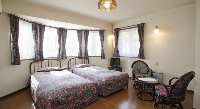 Hotel Du Miroir, Buchen Sie Hotel Tateshina 